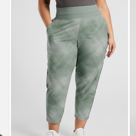 Athleta Pants & Jumpsuits Athleta Nolita Slim Tapered Printed Crop